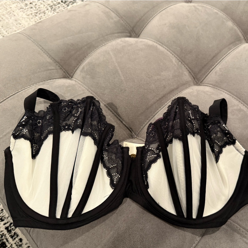 Cacique Black and White Lace Bra